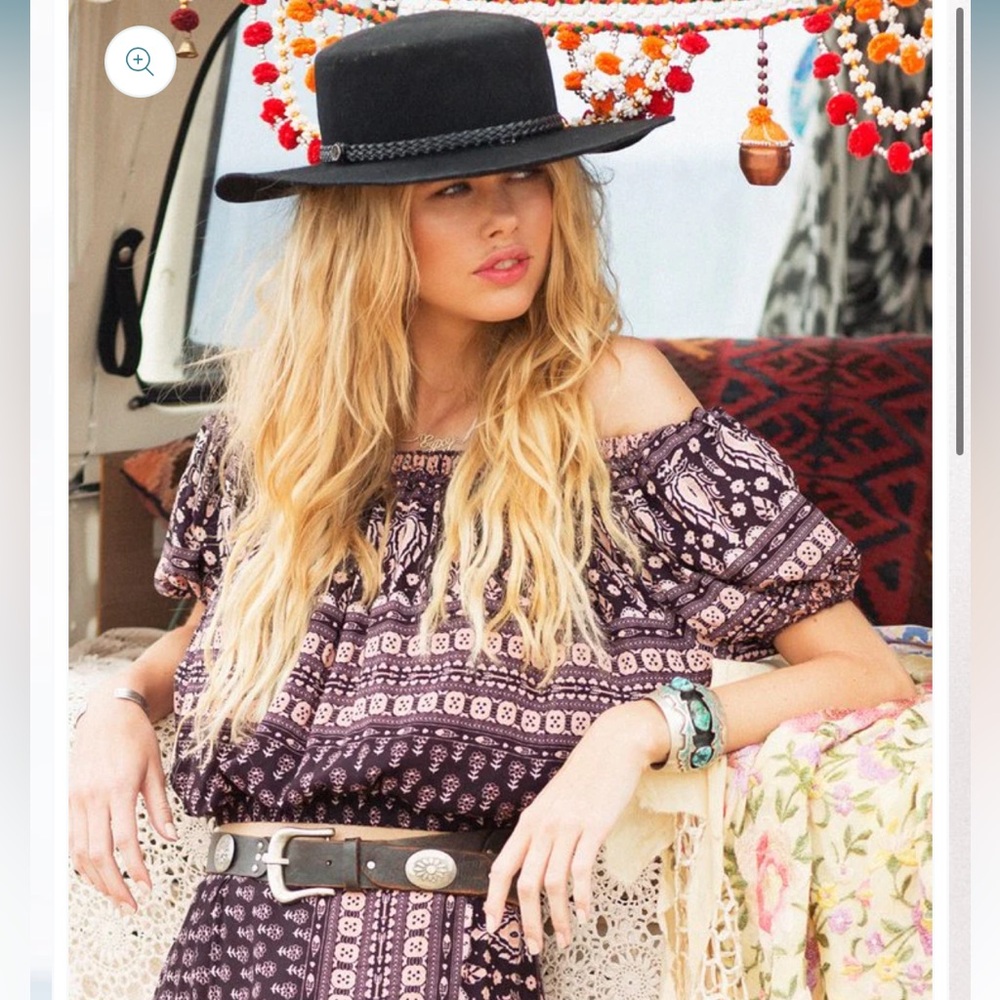 💜 Spell Gypsiana Off The Shoulder Top💜